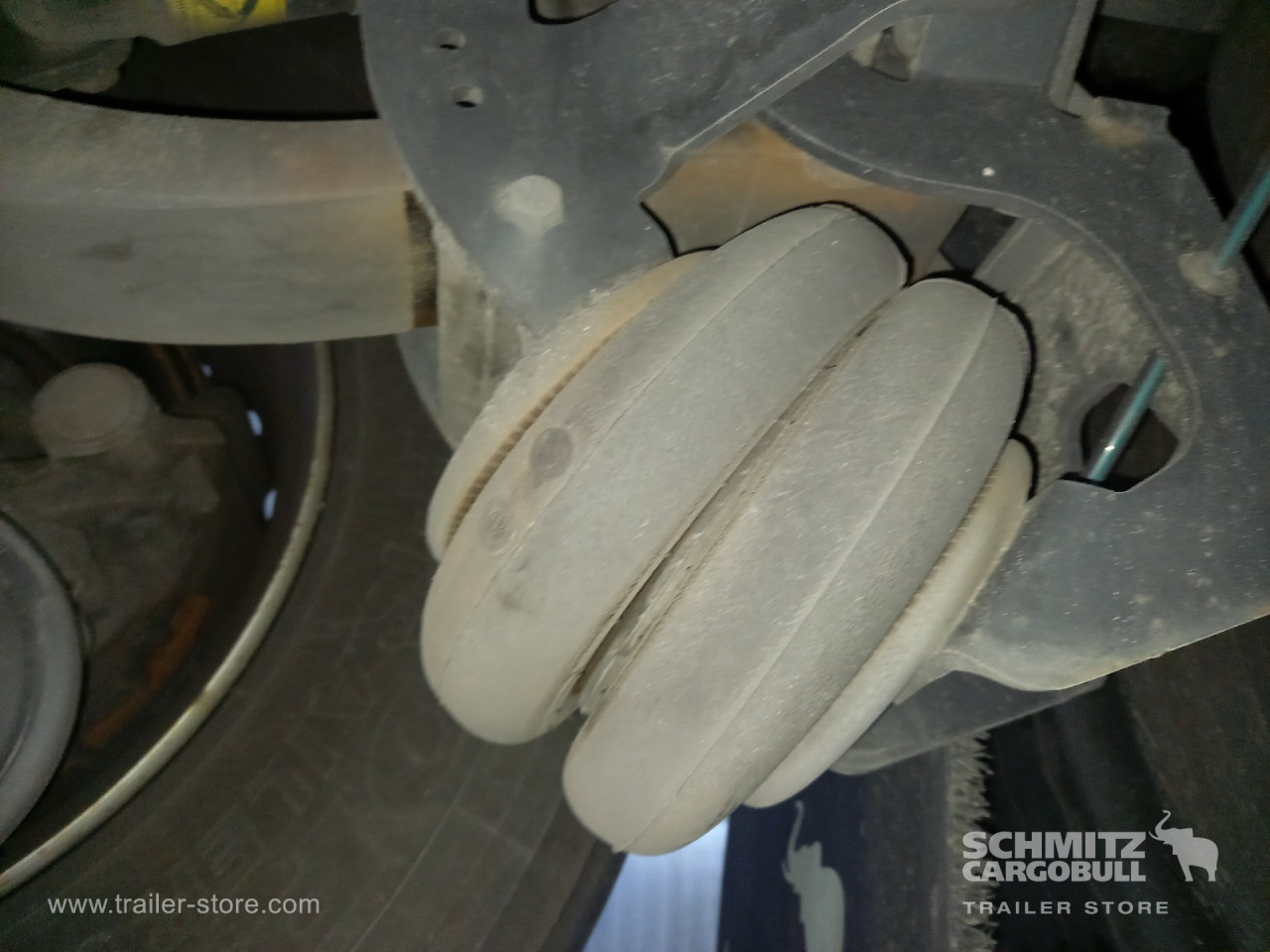 SCHMITZ Auflieger Tiefkühler Standard Double deck - Semireboque isotérmico: foto 4 SCHMITZ Auflieger Tiefkühler Standard Double deck - Semireboque isotérmico: foto 4
