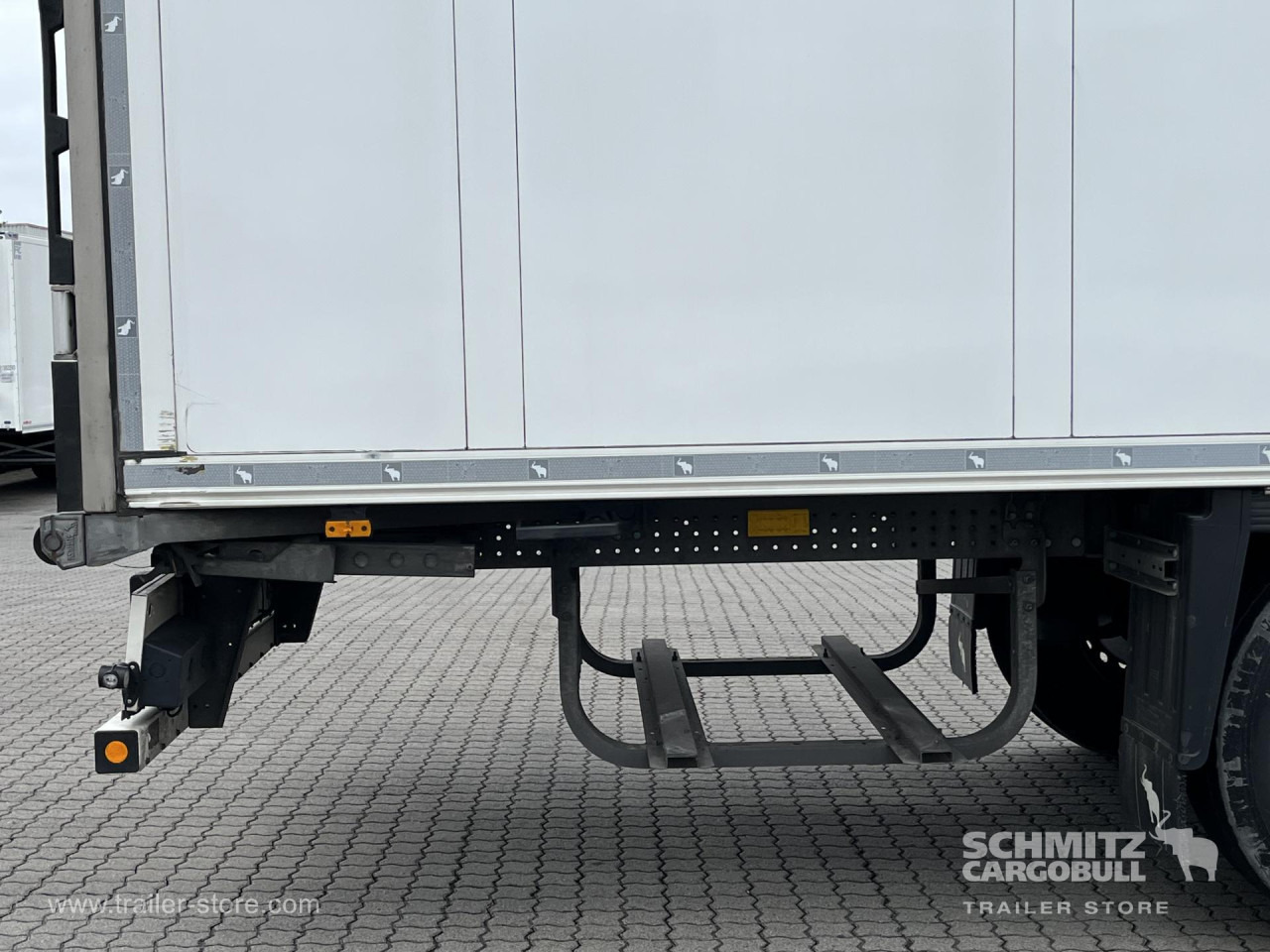 SCHMITZ Auflieger Tiefkühler Standard Double deck - Semireboque isotérmico: foto 3 SCHMITZ Auflieger Tiefkühler Standard Double deck - Semireboque isotérmico: foto 3