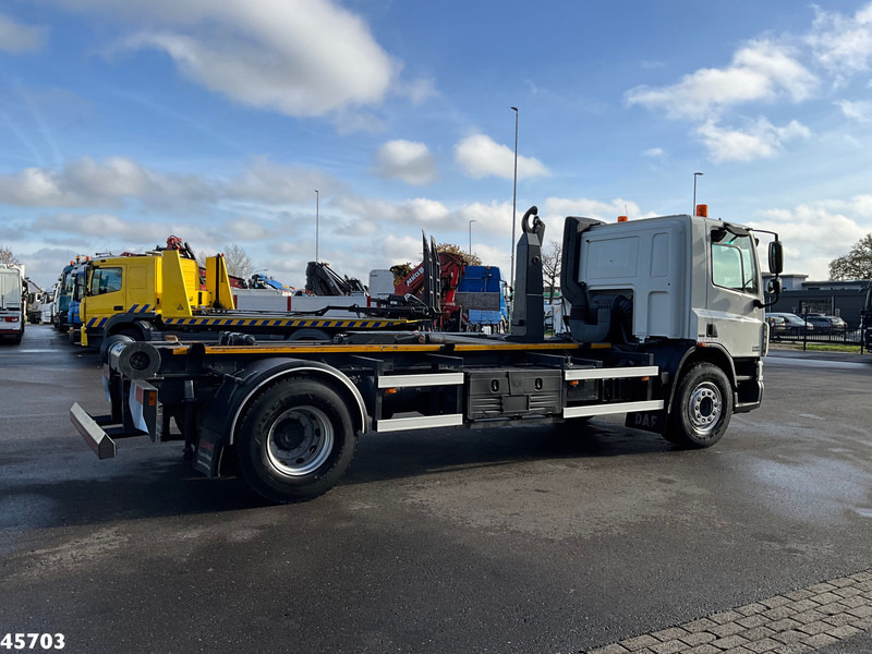 DAF FA 65 CF 250 Manual 20 Ton haakarmsysteem - Caminhão polibenne: foto 5 DAF FA 65 CF 250 Manual 20 Ton haakarmsysteem - Caminhão polibenne: foto 5