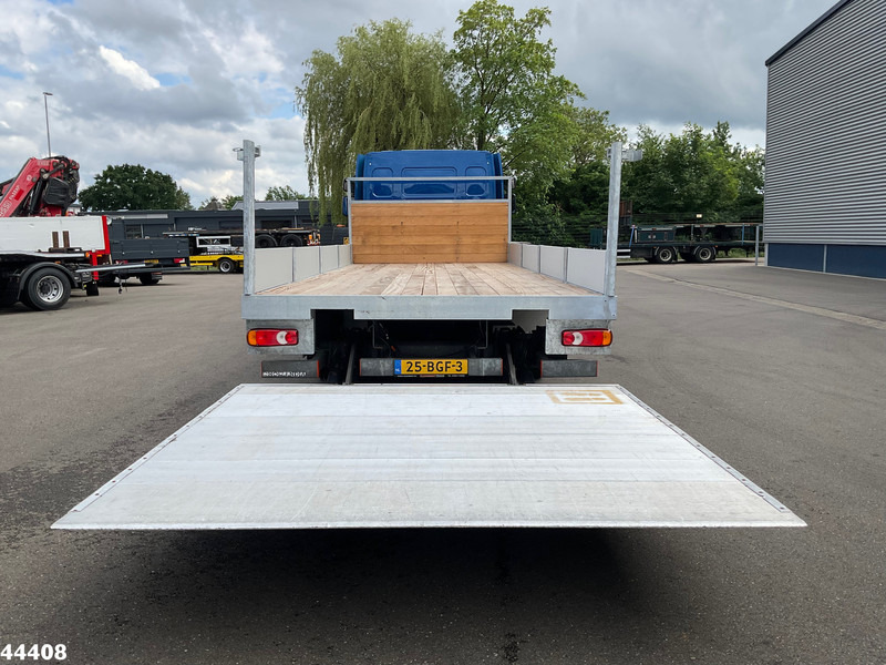 DAF FA LF 250 Euro 6 Autotransporter met laadklep - Caminhão transporte de veículos: foto 4 DAF FA LF 250 Euro 6 Autotransporter met laadklep - Caminhão transporte de veículos: foto 4