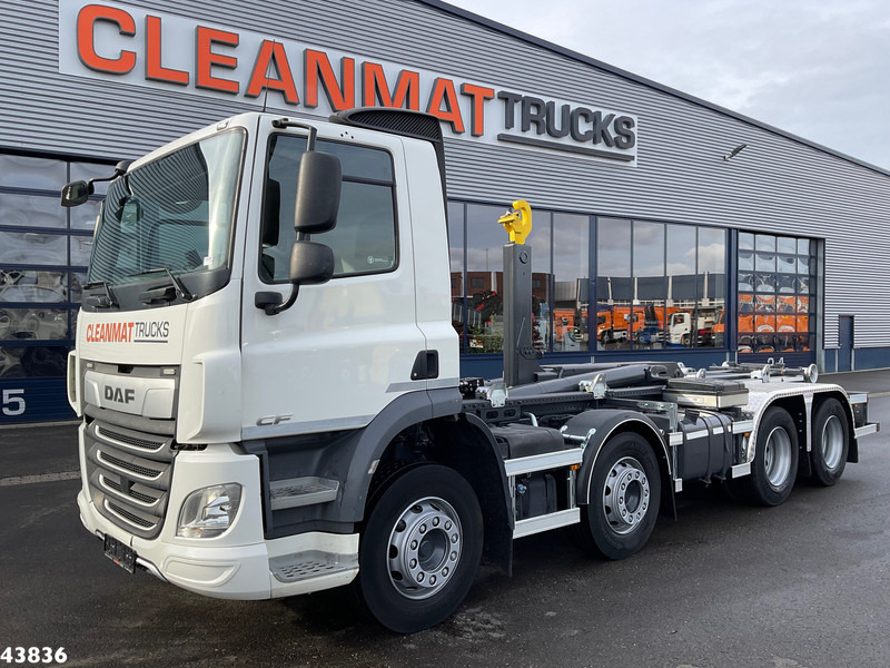 DAF FAC CF 370 8x2 NIEUWE Hyvalift 26 Ton haakarmsysteem!! Just 177.485 km! - Caminhão polibenne: foto 2 DAF FAC CF 370 8x2 NIEUWE Hyvalift 26 Ton haakarmsysteem!! Just 177.485 km! - Caminhão polibenne: foto 2