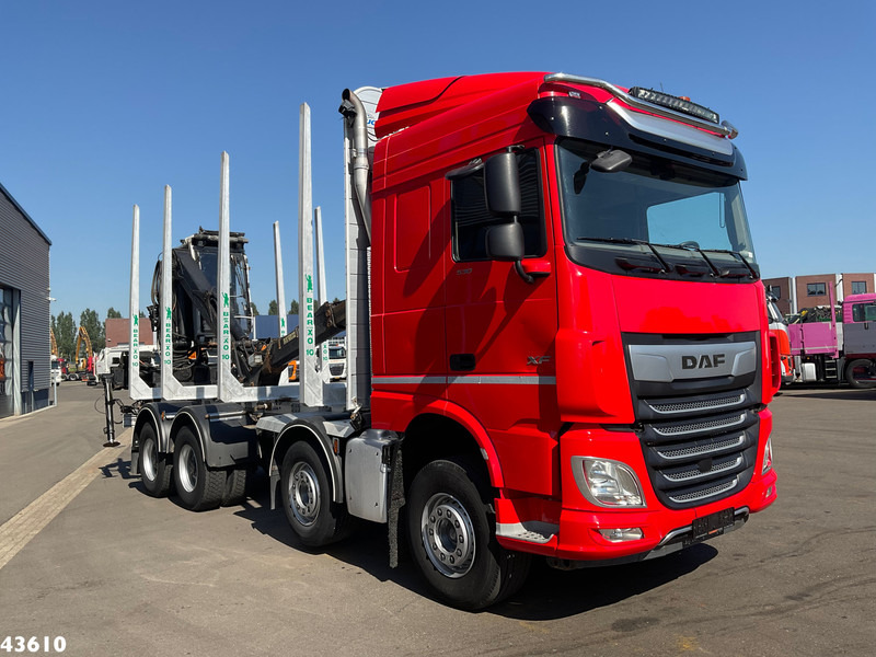 DAF FAD XF 530 8x4 Holzkran - Caminhão grua: foto 4 DAF FAD XF 530 8x4 Holzkran - Caminhão grua: foto 4
