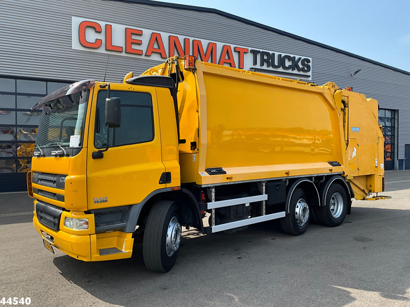 DAF FAG 75 CF 250 Euro 3 Geesink 20m³ - Caminhão de lixo: foto 1 DAF FAG 75 CF 250 Euro 3 Geesink 20m³ - Caminhão de lixo: foto 1