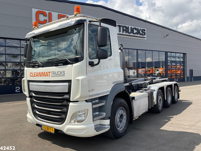 DAF FAK CF 460 Tridem 8x2 Euro 6 VDL 30 Ton haakarmsysteem - Caminhão polibenne: foto 2 DAF FAK CF 460 Tridem 8x2 Euro 6 VDL 30 Ton haakarmsysteem - Caminhão polibenne: foto 2