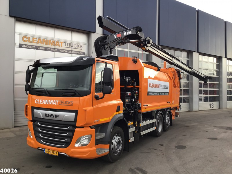 DAF FAN CF 340 Hiab 21 Tonmeter laadkraan - Caminhão de lixo: foto 1 DAF FAN CF 340 Hiab 21 Tonmeter laadkraan - Caminhão de lixo: foto 1