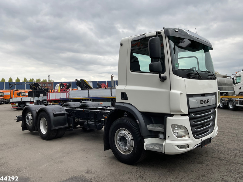 DAF FAN CF 450 Euro 6 Chassis Cabine - Caminhão chassi: foto 5 DAF FAN CF 450 Euro 6 Chassis Cabine - Caminhão chassi: foto 5