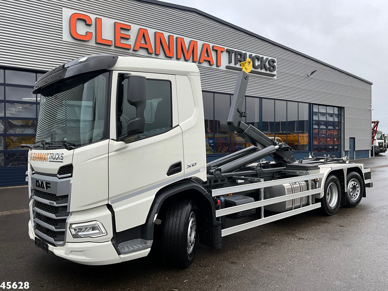 DAF FAN XD 450 Euro 6 Hyva 26 Ton haakarmsysteem - Caminhão polibenne: foto 1 DAF FAN XD 450 Euro 6 Hyva 26 Ton haakarmsysteem - Caminhão polibenne: foto 1