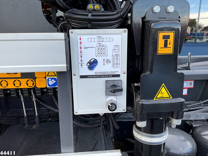 Locação de DAF FAQ XD 450 8x2 Euro 6 HMF 28 Tonmeter laadkraan DAF FAQ XD 450 8x2 Euro 6 HMF 28 Tonmeter laadkraan: foto 11 Locação de DAF FAQ XD 450 8x2 Euro 6 HMF 28 Tonmeter laadkraan DAF FAQ XD 450 8x2 Euro 6 HMF 28 Tonmeter laadkraan: foto 11