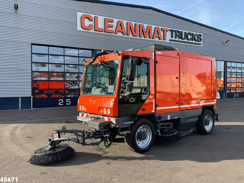 Dulevo 5020 Euro 6 with 3-rd brush - Varredora urbana: foto 2 Dulevo 5020 Euro 6 with 3-rd brush - Varredora urbana: foto 2