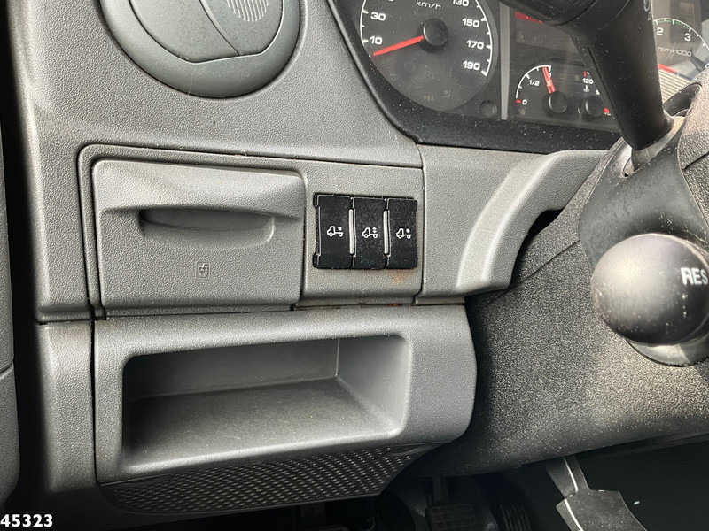 Veículo limpa-neves Iveco Daily 70C17 Nido zoutstrooier: foto 16 Veículo limpa-neves Iveco Daily 70C17 Nido zoutstrooier: foto 16