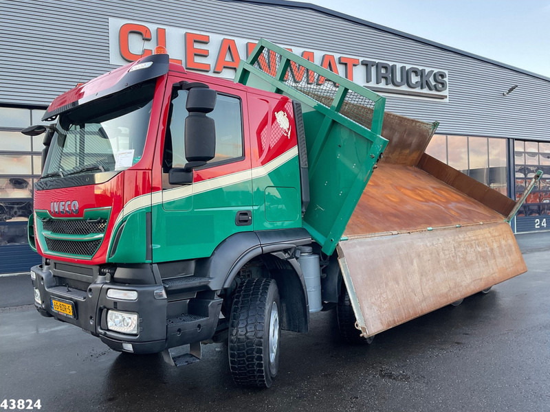 Iveco Trakker AT340T50 8x4 Euro 6 Kipper 16m³ - Caminhão basculante: foto 2 Iveco Trakker AT340T50 8x4 Euro 6 Kipper 16m³ - Caminhão basculante: foto 2