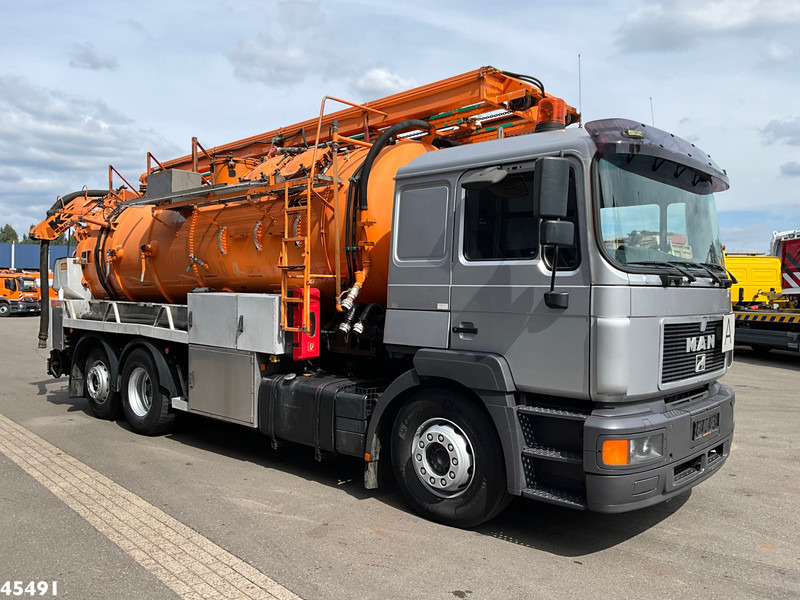 Caminhão limpa fossa MAN 26.400 Kroll 14.5m³ kolkenzuiger Euro 2 Manual Gearbox: foto 8 Caminhão limpa fossa MAN 26.400 Kroll 14.5m³ kolkenzuiger Euro 2 Manual Gearbox: foto 8