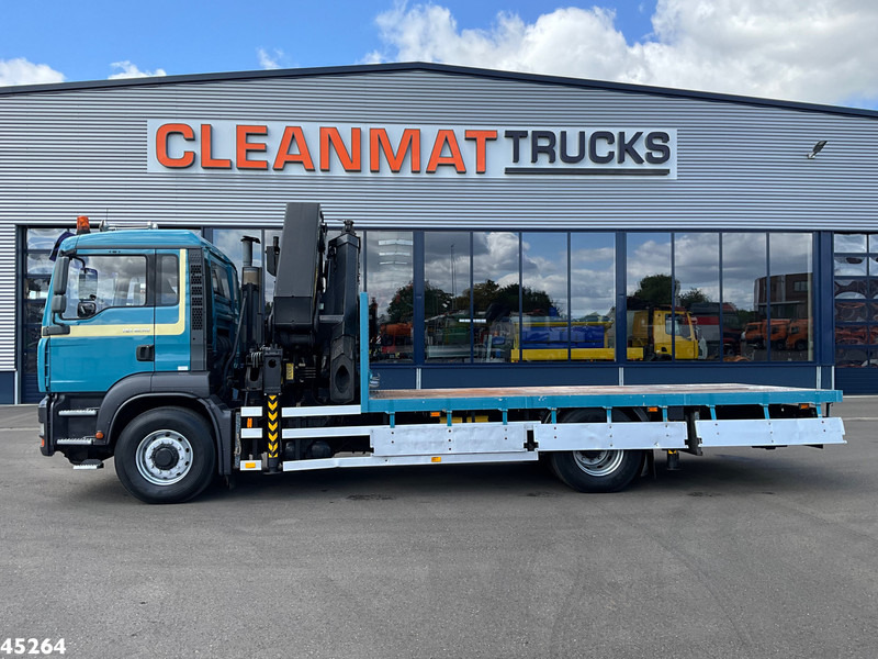 MAN TGA 18.310 4X4H Manual Palfinger 36 Tonmeter laadkraan Just 226.172 km! - Caminhão grua: foto 4 MAN TGA 18.310 4X4H Manual Palfinger 36 Tonmeter laadkraan Just 226.172 km! - Caminhão grua: foto 4