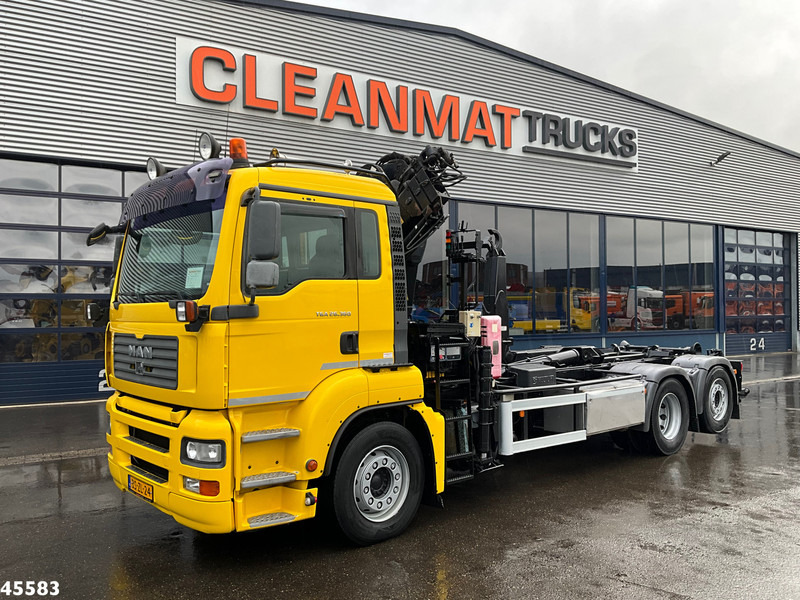 MAN TGA 26.360 Hiab 16 Tonmeter laadkraan - Caminhão polibenne, Caminhão grua: foto 2 MAN TGA 26.360 Hiab 16 Tonmeter laadkraan - Caminhão polibenne, Caminhão grua: foto 2