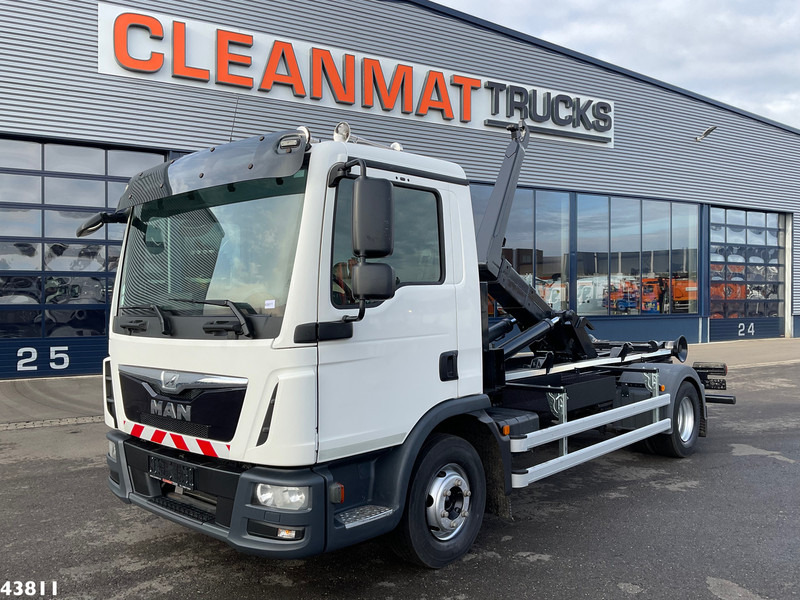MAN TGL 12.220 Euro 6 12 Ton haakarmsysteem - Caminhão polibenne: foto 1 MAN TGL 12.220 Euro 6 12 Ton haakarmsysteem - Caminhão polibenne: foto 1