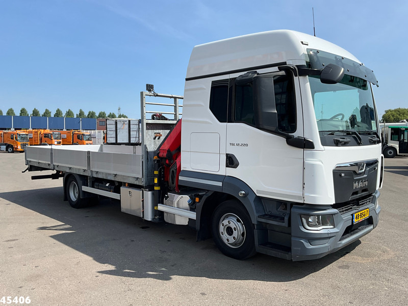 MAN TGL 12.220 Euro 6 Palfinger 11 Tonmeter laadkraan Just 54.870 km! - Caminhão grua: foto 5 MAN TGL 12.220 Euro 6 Palfinger 11 Tonmeter laadkraan Just 54.870 km! - Caminhão grua: foto 5