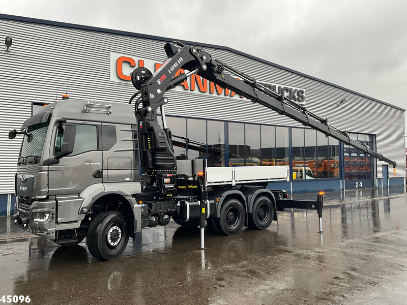 MAN TGS 26.520 Euro 6 6x6 Hiab 54 Tonmeter laadkraan NEW AND UNUSED! - Caminhão grua: foto 1 MAN TGS 26.520 Euro 6 6x6 Hiab 54 Tonmeter laadkraan NEW AND UNUSED! - Caminhão grua: foto 1