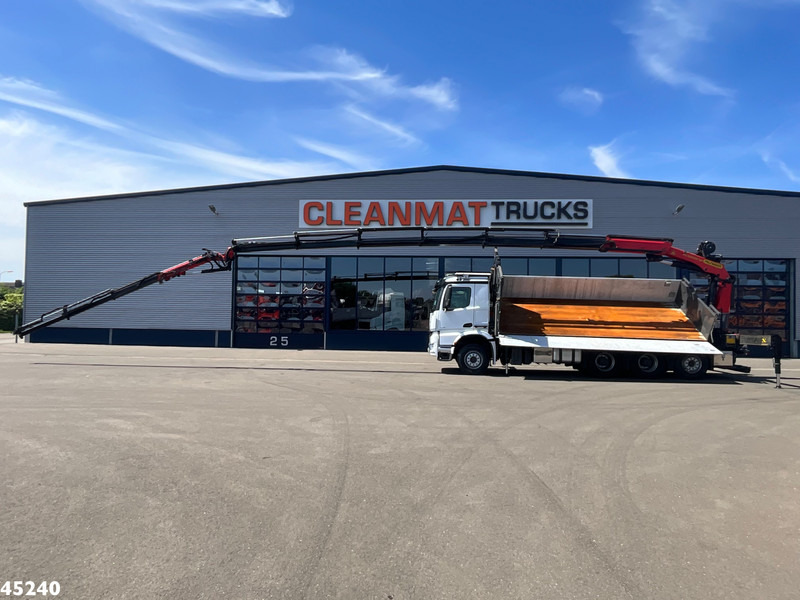 Mercedes-Benz Arocs 3251 8x4 Euro 6 Retarder Palfinger 34 Tonmeter laadkraan + Fly-Jib 2 zijdige kipper Just 146.766 km! - Caminhão basculante, Caminhão grua: foto 1 Mercedes-Benz Arocs 3251 8x4 Euro 6 Retarder Palfinger 34 Tonmeter laadkraan + Fly-Jib 2 zijdige kipper Just 146.766 km! - Caminhão basculante, Caminhão grua: foto 1