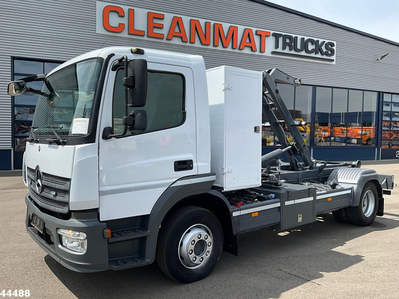 Mercedes-Benz Atego 1218 Euro 6 Manual 7 Ton haakarmsysteem - Caminhão polibenne: foto 1 Mercedes-Benz Atego 1218 Euro 6 Manual 7 Ton haakarmsysteem - Caminhão polibenne: foto 1