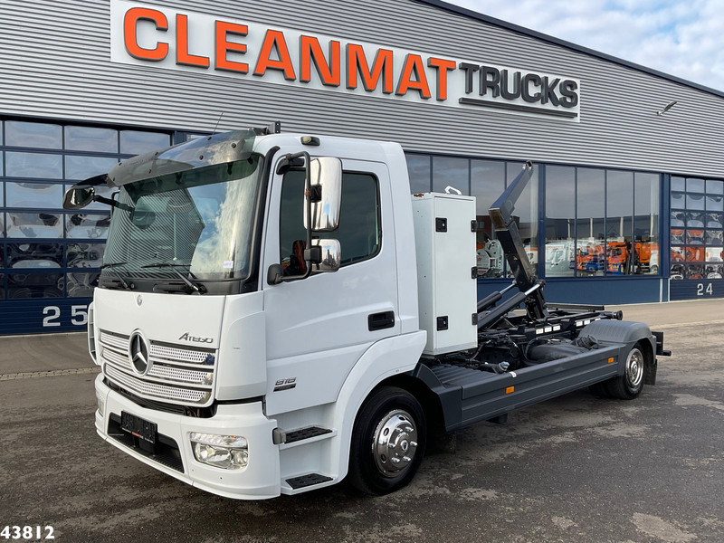 Mercedes-Benz Atego 818 Euro 6 10 Ton haakarmsysteem - Caminhão polibenne: foto 1 Mercedes-Benz Atego 818 Euro 6 10 Ton haakarmsysteem - Caminhão polibenne: foto 1