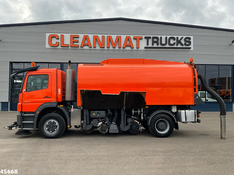 Mercedes-Benz Axor 1833 4x4 Schörling SORF Schienenreinigungs/Railway sweeper Just 38.680 Km! - Varredora urbana: foto 1 Mercedes-Benz Axor 1833 4x4 Schörling SORF Schienenreinigungs/Railway sweeper Just 38.680 Km! - Varredora urbana: foto 1