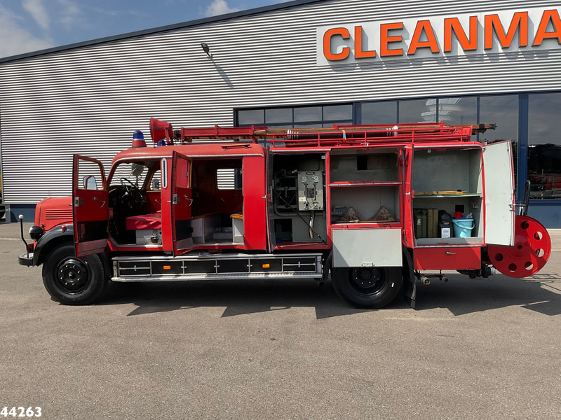 Mercedes-Benz LF 311 Oldtimer Feuerwehrfahrzeug Just 35.940 km! - Carro de bombeiro: foto 2 Mercedes-Benz LF 311 Oldtimer Feuerwehrfahrzeug Just 35.940 km! - Carro de bombeiro: foto 2