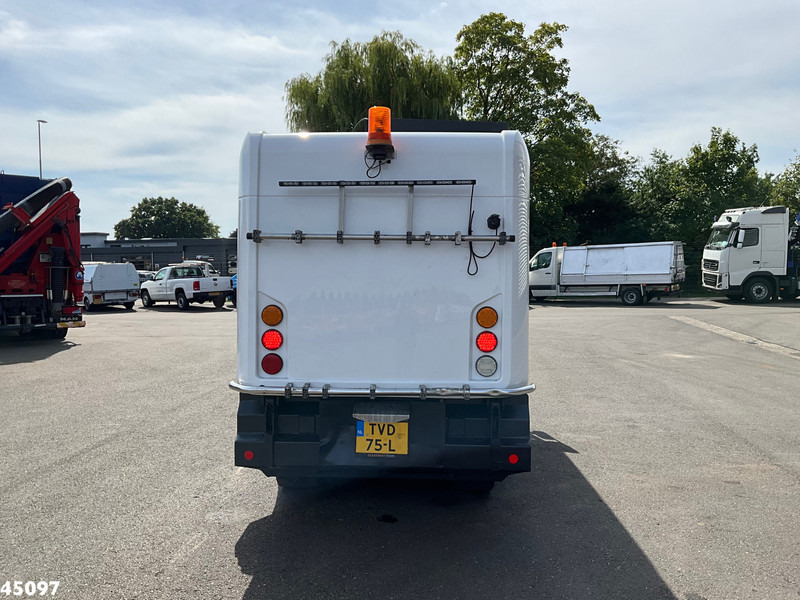 Ravo 540 Euro 6 with 3-rd brush - Varredora urbana: foto 4 Ravo 540 Euro 6 with 3-rd brush - Varredora urbana: foto 4