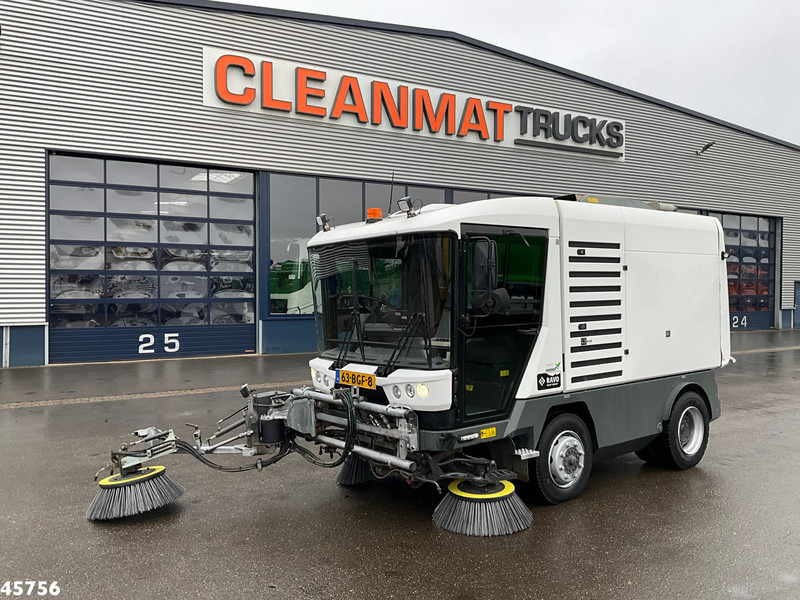 Ravo 580 with 3-rd brush - Varredora urbana: foto 2 Ravo 580 with 3-rd brush - Varredora urbana: foto 2