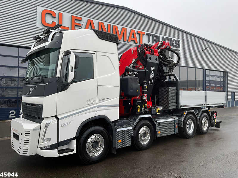 Volvo FH 540 8x2 Fassi 145 Tonmeter laadkraan + Fly-JIb Just 7.187 Km! Demo voertuig! - Caminhão grua: foto 3 Volvo FH 540 8x2 Fassi 145 Tonmeter laadkraan + Fly-JIb Just 7.187 Km! Demo voertuig! - Caminhão grua: foto 3