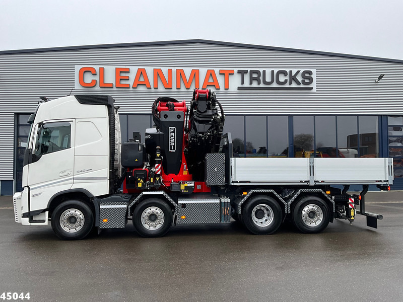 Volvo FH 540 8x2 Fassi 145 Tonmeter laadkraan + Fly-JIb Just 7.187 Km! Demo voertuig! - Caminhão grua: foto 2 Volvo FH 540 8x2 Fassi 145 Tonmeter laadkraan + Fly-JIb Just 7.187 Km! Demo voertuig! - Caminhão grua: foto 2