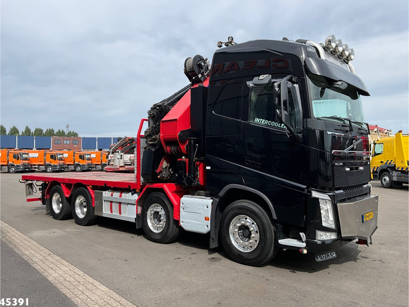 Volvo FH 540 8x4 HMF 85 Tonmeter laadkraan + Fly-Jib Just 222.786 km! - Caminhão grua: foto 3 Volvo FH 540 8x4 HMF 85 Tonmeter laadkraan + Fly-Jib Just 222.786 km! - Caminhão grua: foto 3