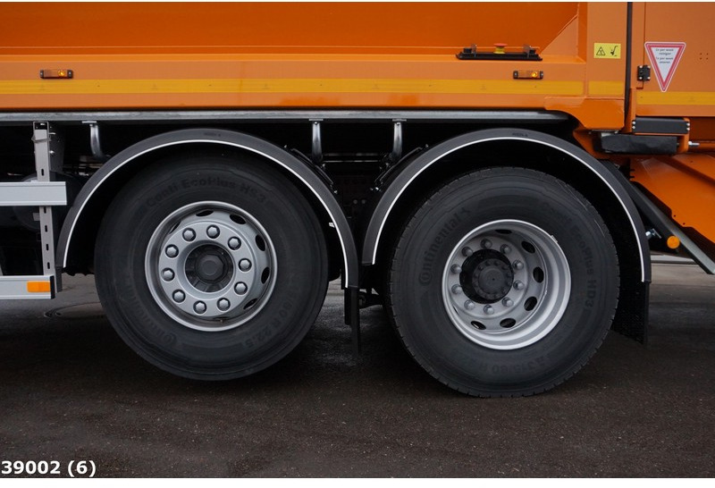 Caminhão de lixo Volvo FM 330: foto 8