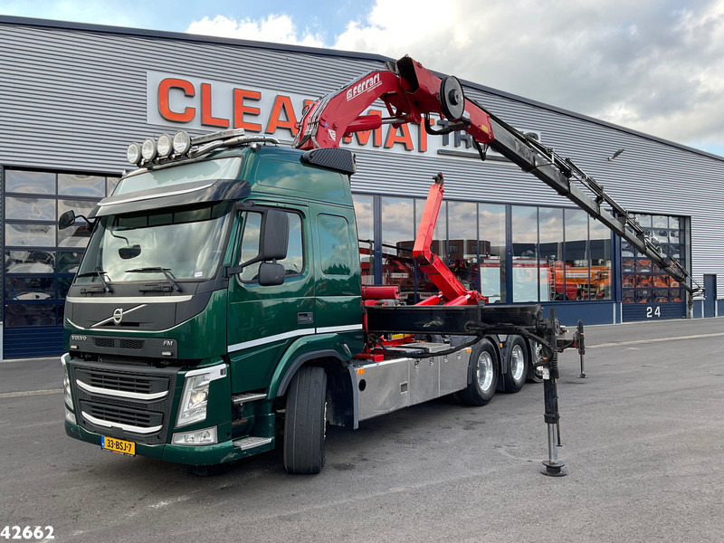 Volvo FM 460 8x4 TRIDEM Euro 6 32 Tonmeter laadkraan - Caminhão polibenne, Caminhão grua: foto 1 Volvo FM 460 8x4 TRIDEM Euro 6 32 Tonmeter laadkraan - Caminhão polibenne, Caminhão grua: foto 1