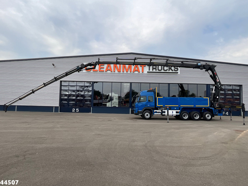 Volvo FMX 450 8x4 Hiab 63 Tonmeter laadkraan + Fly-Jib - Caminhão grua: foto 1 Volvo FMX 450 8x4 Hiab 63 Tonmeter laadkraan + Fly-Jib - Caminhão grua: foto 1
