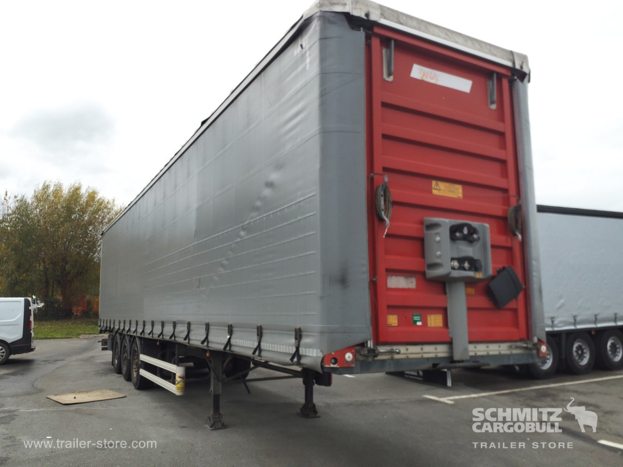 FRUEHAUF Curtainsider Standard - Semi-reboque de lona: foto 1 FRUEHAUF Curtainsider Standard - Semi-reboque de lona: foto 1