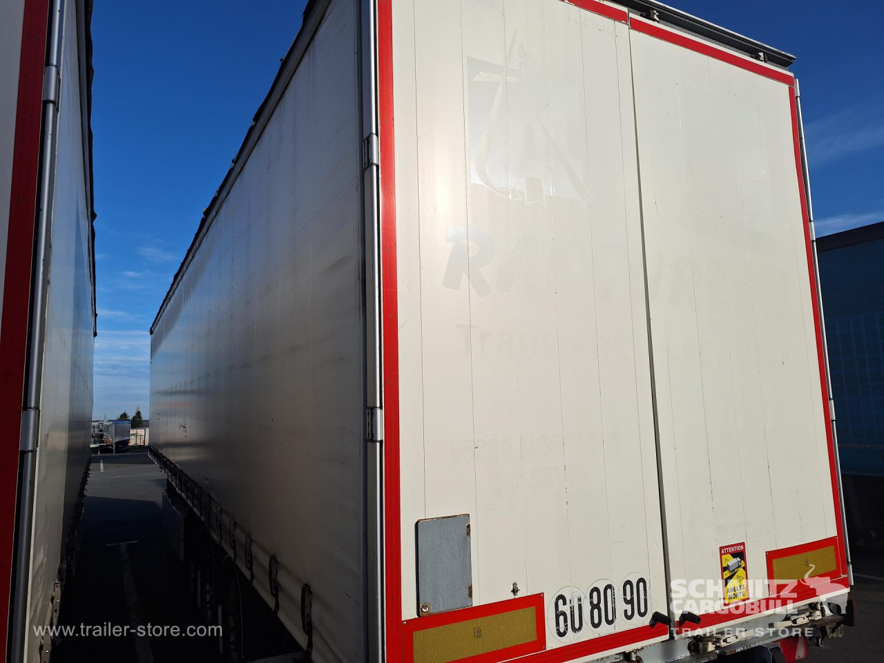 FRUEHAUF Curtainsider Standard Taillift - Semi-reboque de lona: foto 5 FRUEHAUF Curtainsider Standard Taillift - Semi-reboque de lona: foto 5