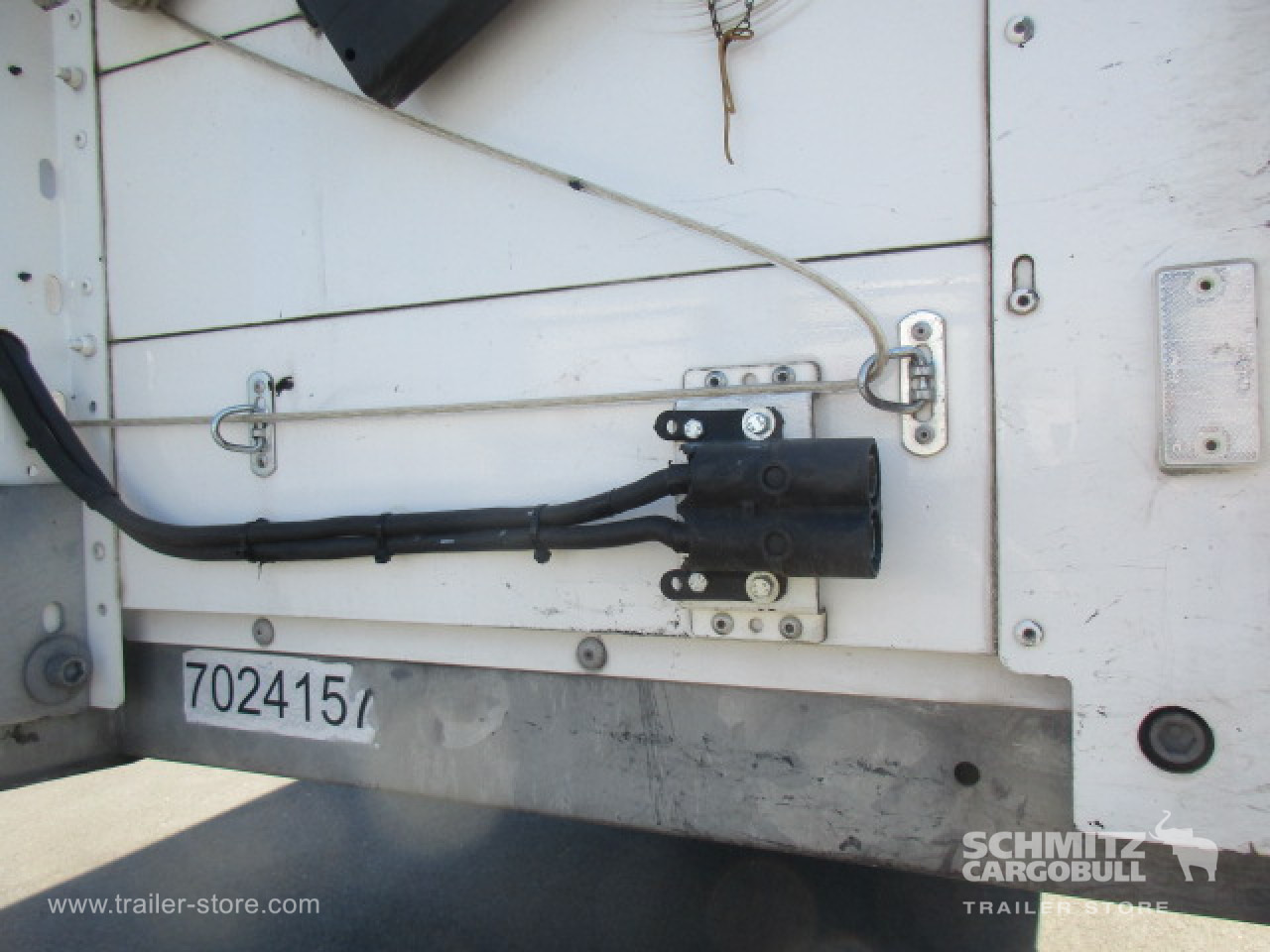 SCHMITZ Curtainsider Standard Taillift - Semi-reboque de lona: foto 4 SCHMITZ Curtainsider Standard Taillift - Semi-reboque de lona: foto 4