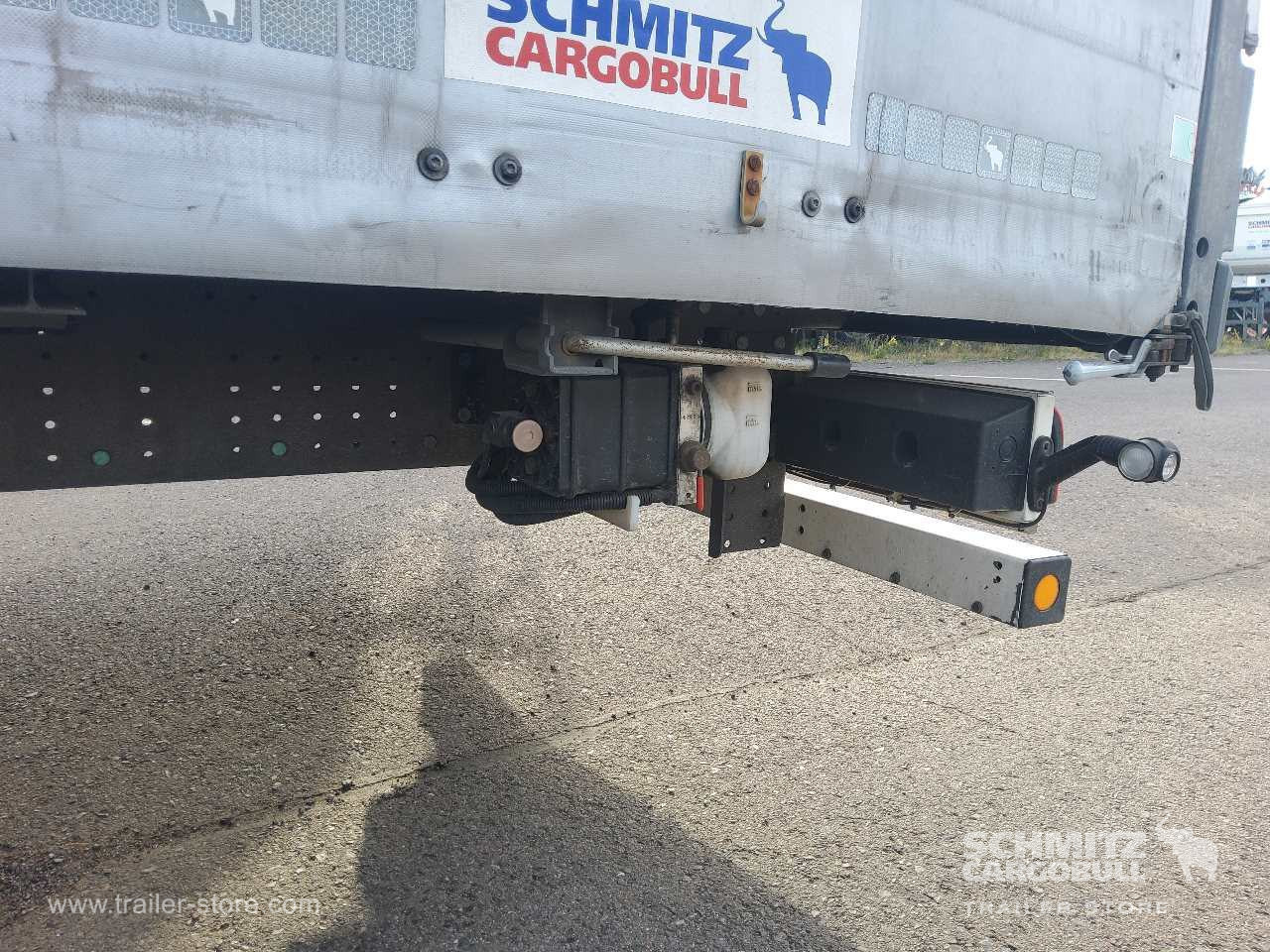 SCHMITZ Auflieger Curtainsider Mega - Semi-reboque de lona: foto 4 SCHMITZ Auflieger Curtainsider Mega - Semi-reboque de lona: foto 4
