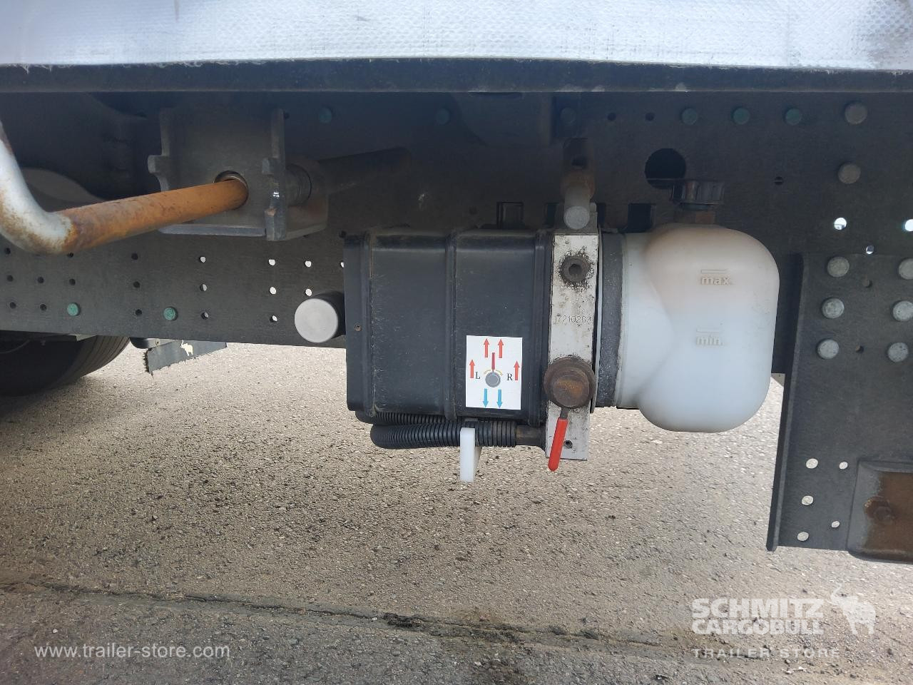SCHMITZ Auflieger Curtainsider Mega - Semi-reboque de lona: foto 3 SCHMITZ Auflieger Curtainsider Mega - Semi-reboque de lona: foto 3