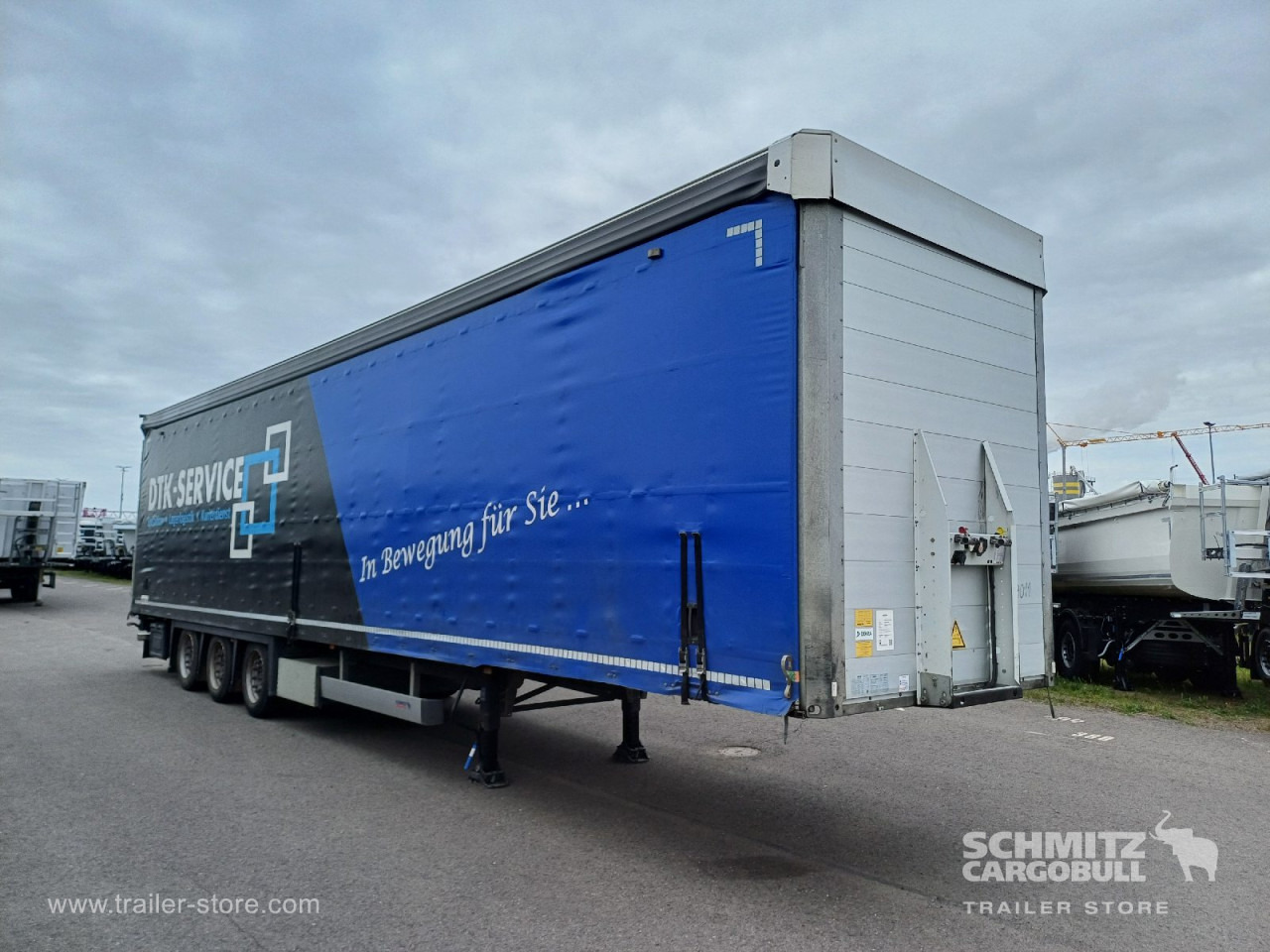 SCHMITZ Auflieger Curtainsider Mega - Semi-reboque de lona: foto 1 SCHMITZ Auflieger Curtainsider Mega - Semi-reboque de lona: foto 1