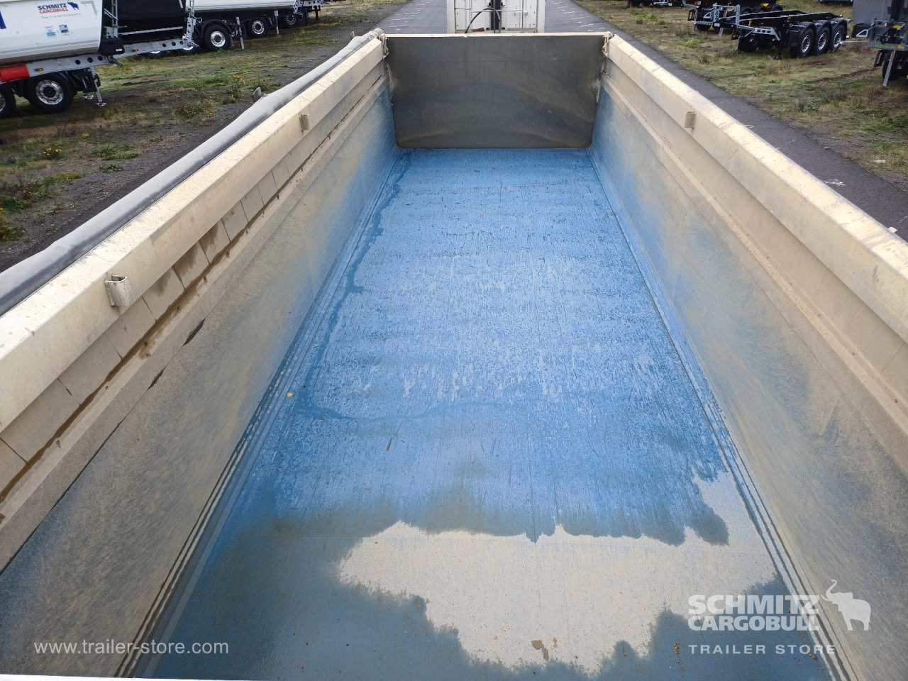 SCHMITZ Auflieger Kipper Alukastenmulde 24m³ - Semireboque basculante: foto 5 SCHMITZ Auflieger Kipper Alukastenmulde 24m³ - Semireboque basculante: foto 5
