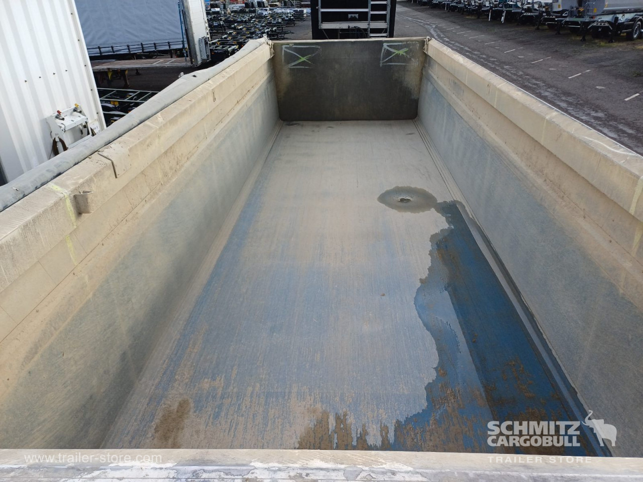 SCHMITZ Auflieger Kipper Alukastenmulde 24m³ - Semireboque basculante: foto 5 SCHMITZ Auflieger Kipper Alukastenmulde 24m³ - Semireboque basculante: foto 5