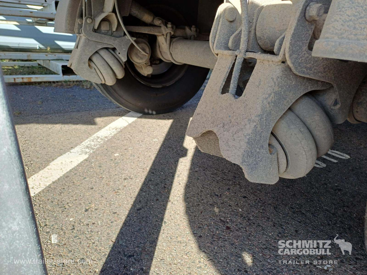 SCHMITZ Auflieger Kipper Alukastenmulde 24m³ - Semireboque basculante: foto 3 SCHMITZ Auflieger Kipper Alukastenmulde 24m³ - Semireboque basculante: foto 3