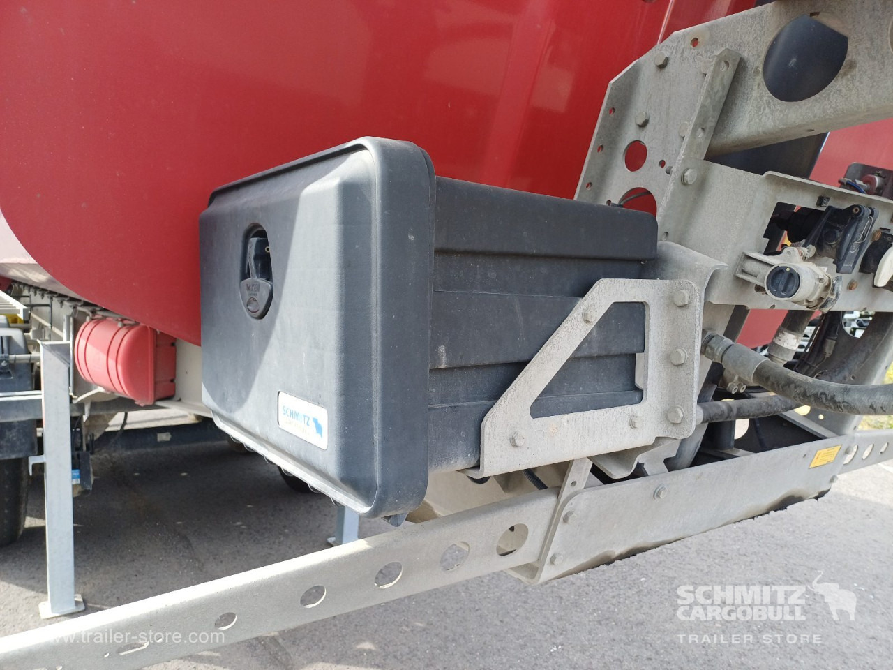 SCHMITZ Auflieger Kipper Stahlrundmulde 28m³ - Semireboque basculante: foto 3 SCHMITZ Auflieger Kipper Stahlrundmulde 28m³ - Semireboque basculante: foto 3