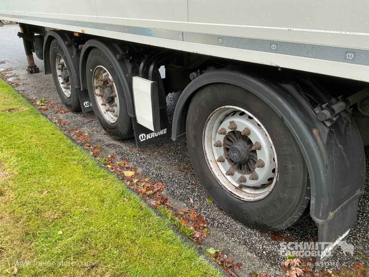 KRONE Reefer Standard Taillift - Semireboque isotérmico: foto 5 KRONE Reefer Standard Taillift - Semireboque isotérmico: foto 5