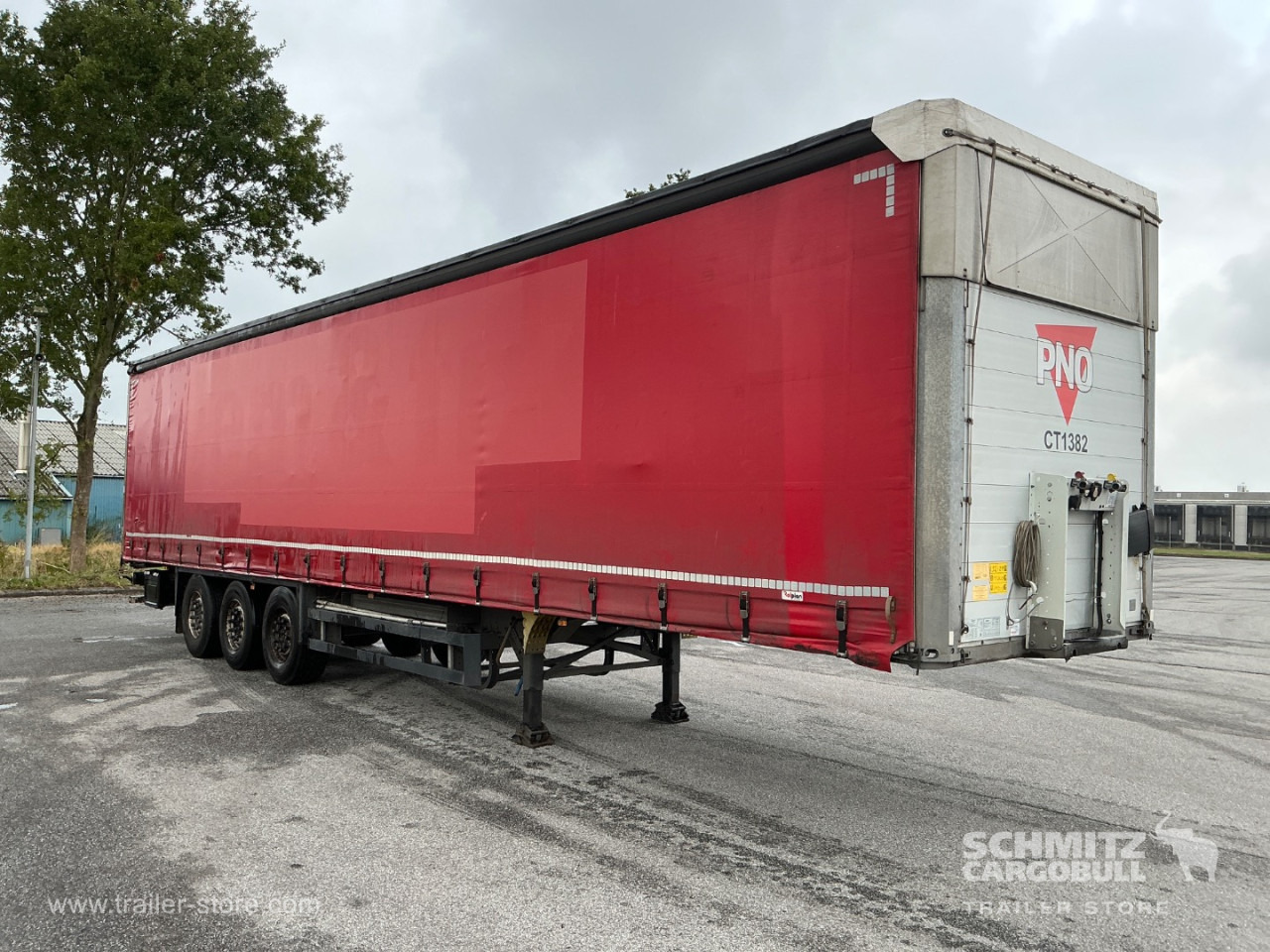 SCHMITZ Curtainsider Standard - Semi-reboque de lona: foto 1 SCHMITZ Curtainsider Standard - Semi-reboque de lona: foto 1