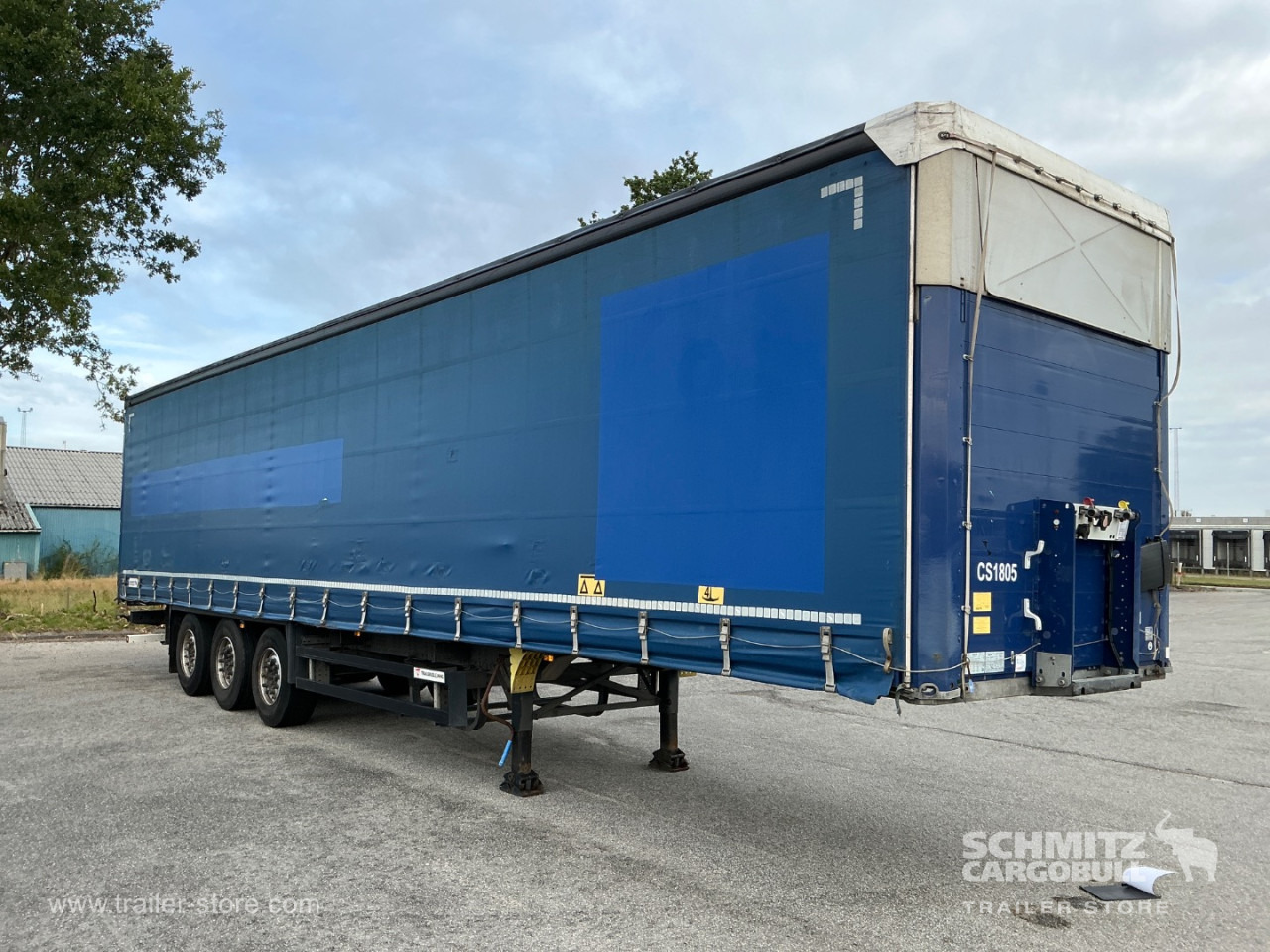 SCHMITZ Curtainsider Standard - Semi-reboque de lona: foto 1 SCHMITZ Curtainsider Standard - Semi-reboque de lona: foto 1