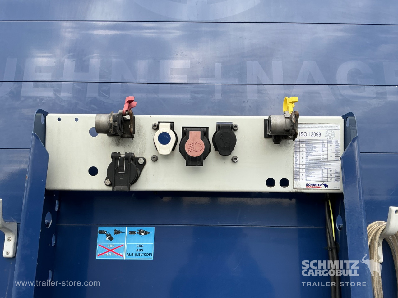SCHMITZ Curtainsider Standard - Semi-reboque de lona: foto 4 SCHMITZ Curtainsider Standard - Semi-reboque de lona: foto 4