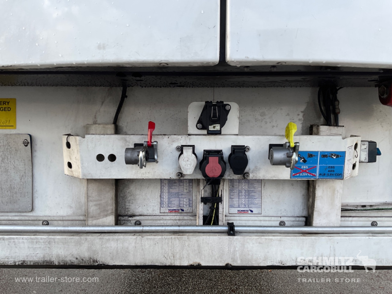 SCHMITZ Reefer Multitemp Double deck - Semireboque isotérmico: foto 4 SCHMITZ Reefer Multitemp Double deck - Semireboque isotérmico: foto 4