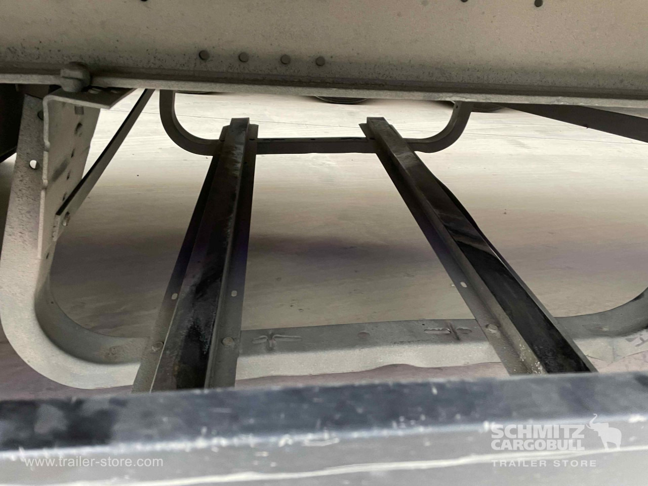 SCHMITZ Semiremolque Lona Mega - Semi-reboque de lona: foto 2 SCHMITZ Semiremolque Lona Mega - Semi-reboque de lona: foto 2